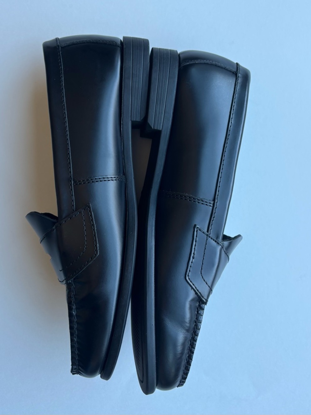Women’s Eastland Classic Black Leather Loafers Size 7 - Picture 3 of 11
